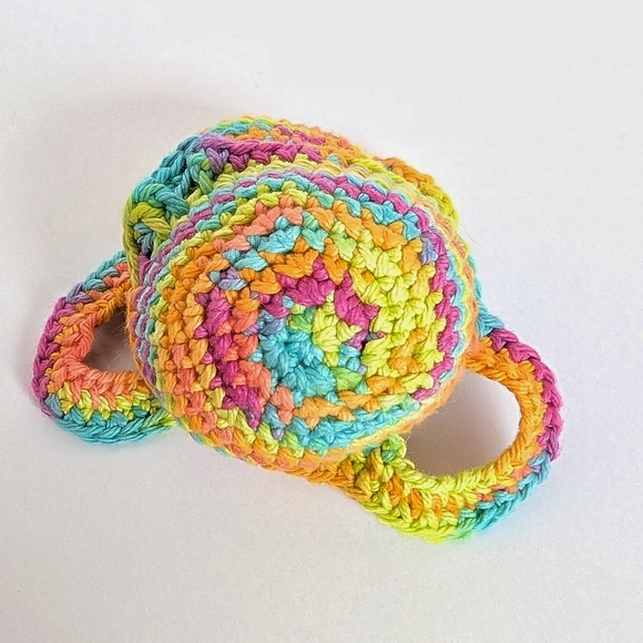 NEW, Crochet roller skate toe guards and heart lace charms, handmade - Picture 2 of 7